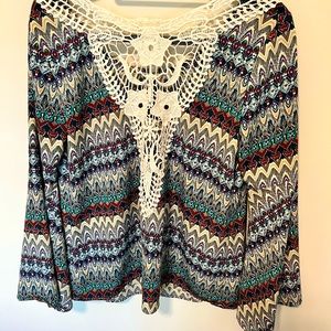 Pink Owl Women’s Blouse / Size S / Crocheted Back / Bell Sleeves / Like New